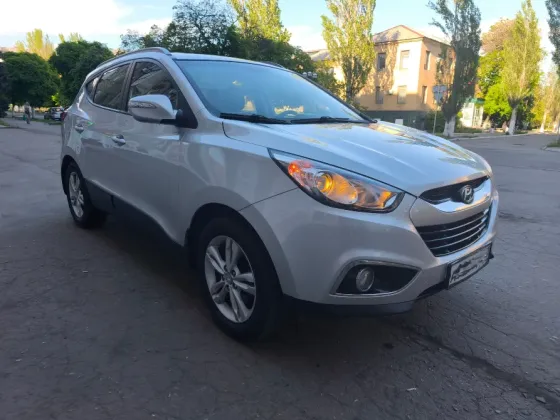 Hyundai ix35 (Tucson), 11.2011г. Двигатель 2L бензин (150л.с.), Полный привод, Коробка автомат Isin Торез