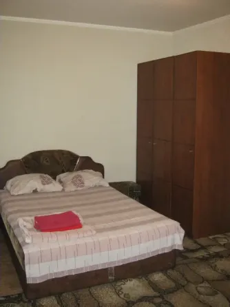 Посуточно 1к.кв. ав южный Донецк