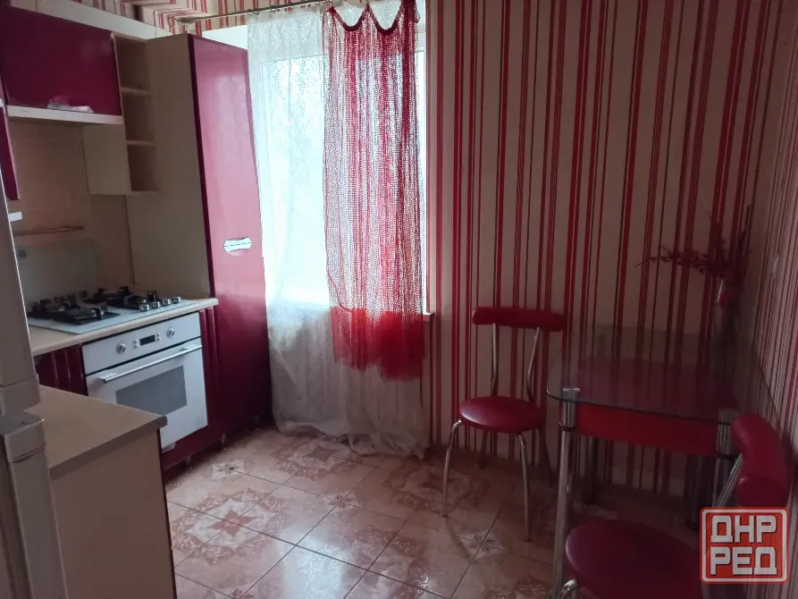 Посуточно 1к.кв. крытый рынок Донецк - изображение 2