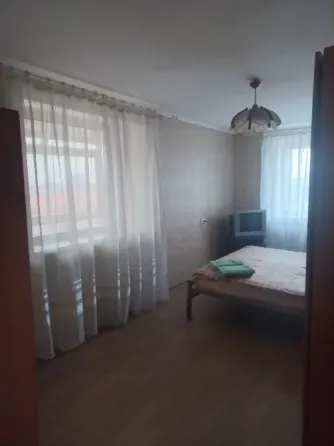 Посуточно 2к.кв. пл. Ленина пр. Ильича Донецк
