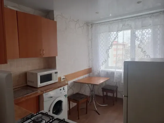 Посуточно 2к.кв. пл. Ленина пр. Ильича Донецк