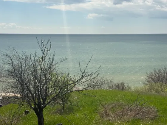 Продается земельный участок с видом на море в пригороде Мариуполя . Мариуполь