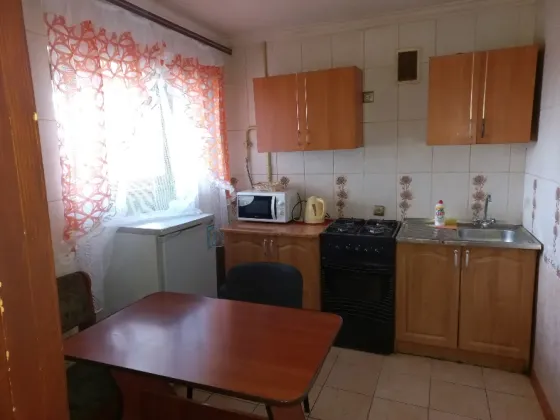 Посуточно 1к.кв доктмо Донецк