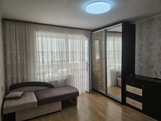 1-к квартира, 33 м2, 3/5 эт. Мариуполь