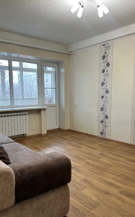 Продам 3-ком. квартиру в Калининском районе Донецка, ориентир пр-т Ильича, Мфц. Донецк