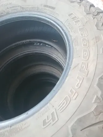 Продаю грязевую резину 275 65 17 Донецк