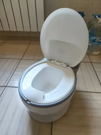 Детский горшок с эмитацией слива Донецк