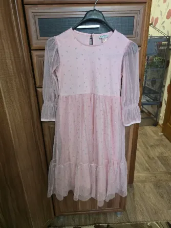 Продам платье LC WAIKIKI для девочки. Донецк