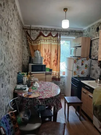 2 ком.кв. р-н рынка Эдельвейс Мариуполь