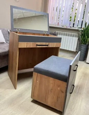 Раскладные туалетные столики Донецк