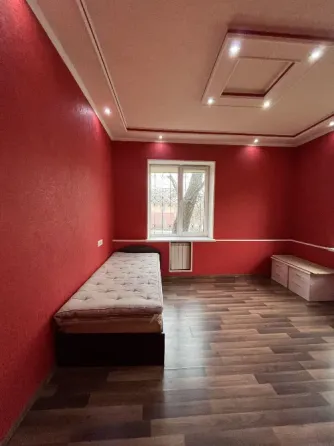 Срочно продам 3-х комнатную квартиру Енакиево