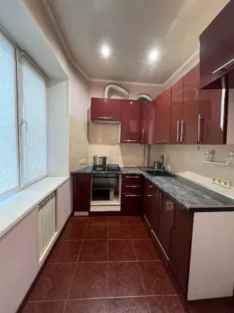 Срочно продам 3-х комнатную квартиру Енакиево