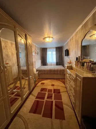 Продам 3-х комнатную квартиру Енакиево