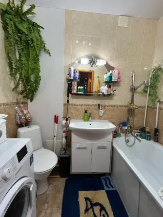 Продам 3-х комнатную квартиру Енакиево