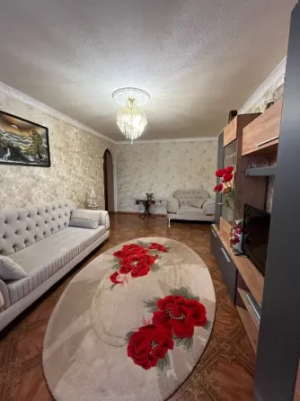 Продам 3-х комнатную квартиру Енакиево