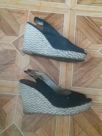 Продам босоножки р. 38 Донецк