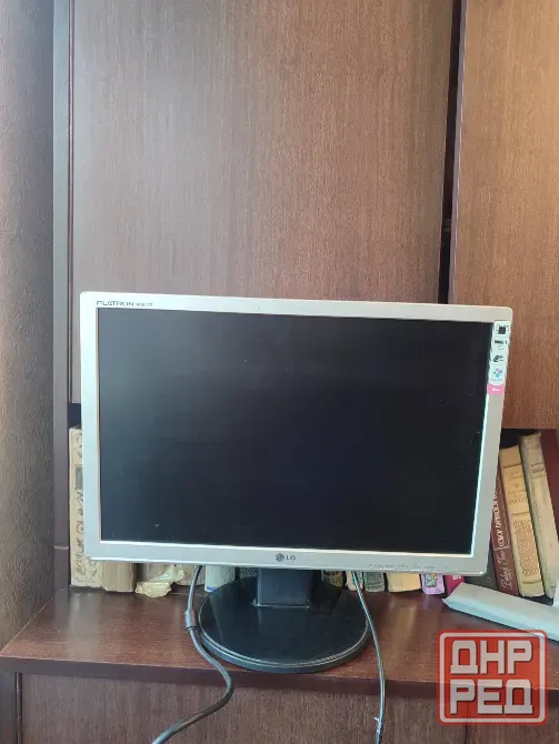 Монитор LG Flatron W1942T диагональ 48 см/18,9 дюйма Донецк - изображение 1
