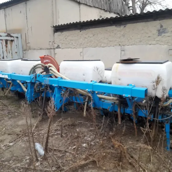 Продам сеялку пропашную Monosem. Донецк