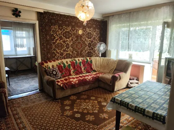 Продажа 3х ком,Ворошиловский ,школа 13. ул. розы Люксембург. Донецк