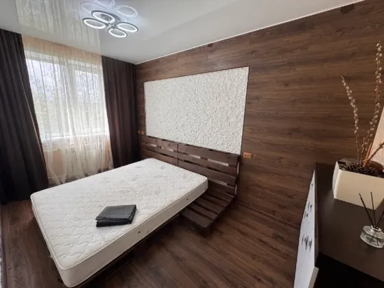 Продам 2к квартиру Мариуполь