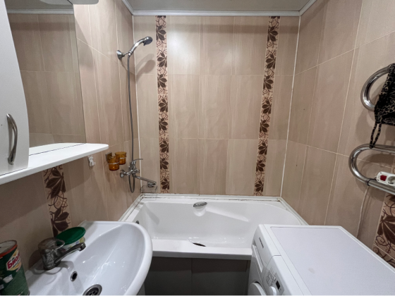 Продам 3-комнатную квартиру на Солнечном Донецк