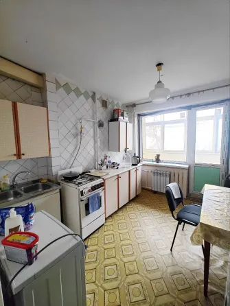 Продажа Просторная светлая 2 к. кв. на ул. Артема. Мариуполь