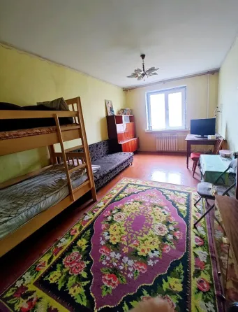 Продажа Просторная светлая 2 к. кв. на ул. Артема. Мариуполь