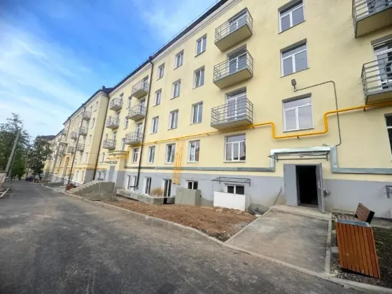 г. Мариуполь Центральный р-он Ул.Артема 2 к.кв Сталинка Мариуполь