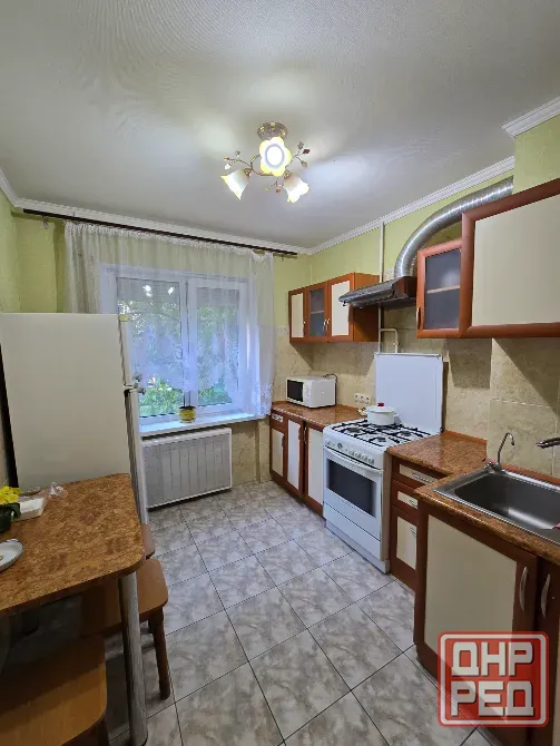 2 к.кв 2/9 Тренёва. "Молоко" Донецк - изображение 5