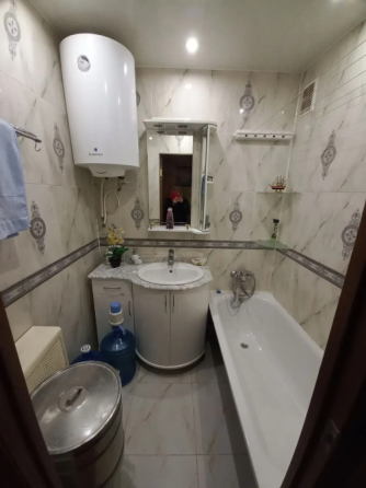 Продам 3к кв в Макеевке. Калининский микрорайон. Гвардейка. Комнаты раздельные. Квартира не угловая Макеевка