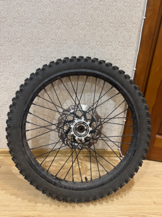 Колесо переднее в сборе r21 80/100 Донецк