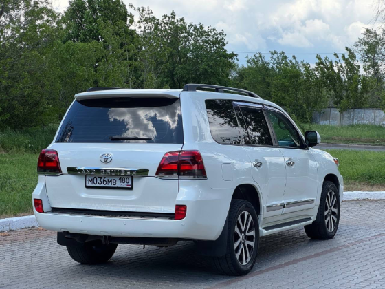 Toyota Land Cruiser 200 2012г Донецк