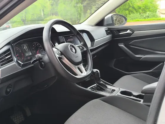 Продам Volkswagen Jetta 2020 года выпуска Енакиево
