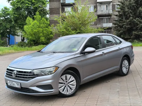 Продам Volkswagen Jetta 2020 года выпуска Енакиево