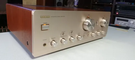 Интегральный усилитель ONKYO Integra"-A-927 Донецк