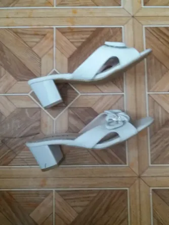 Продам босоножки р. 36 кожаные Донецк