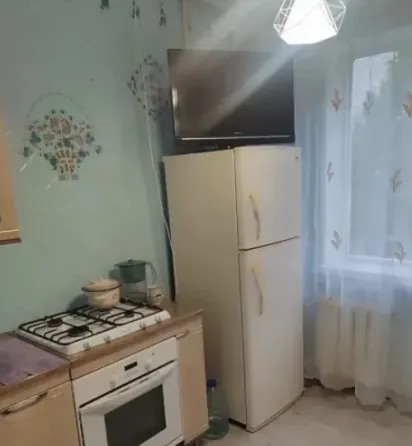 Сдам 2-х комнатную квартиру на Зеленом в районе Танка Макеевка