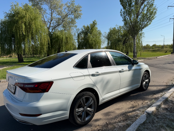 Продам надежный автомобиль для всей семьи! Мариуполь