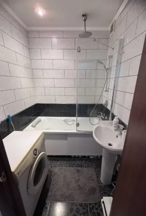Продам 3-к квартиру в Центре Макеевки, м-н Солнечный Макеевка