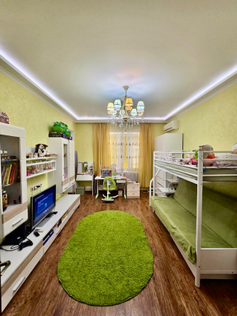 Продам 2х ком 86м2 центр с летней террасой Донецк