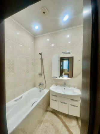 Продам 2х ком 86м2 центр с летней террасой Донецк