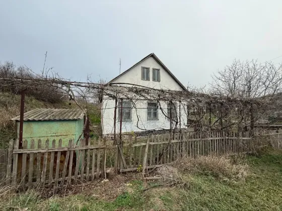 продается газифицированный дом в живописном селе возле моря Новоазовск
