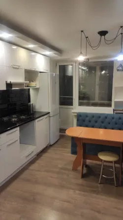 Продажа 1 комн. кв. с ремонтом, Набережная (ориентир пр. Ильича) Донецк