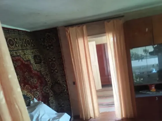 Продается 2-ком. квартира в г. Торез, ул. Ленина (центральный поселок) Торез