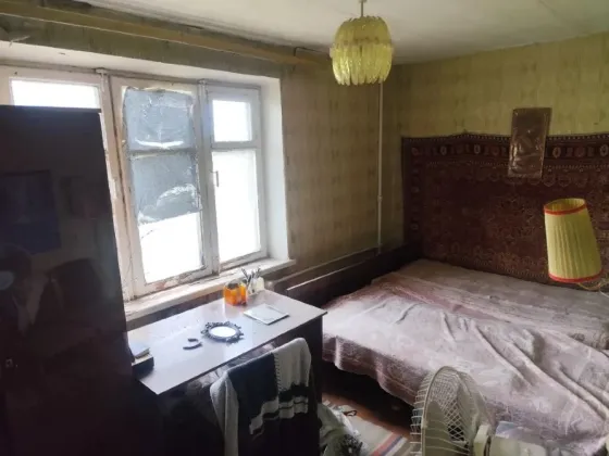 Продается 2-ком. квартира в г. Торез, ул. Ленина (центральный поселок) Торез