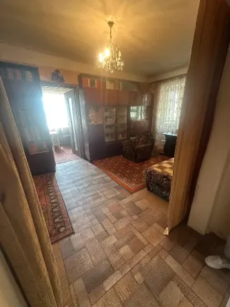 Продам 2-х комнатную квартиру в центре г. Торез, пр-т Гагарина Торез
