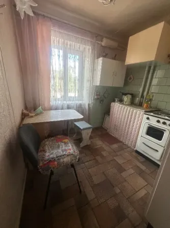 Продам 2-х комнатную квартиру в центре г. Торез, пр-т Гагарина Торез