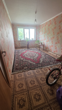 Продаётся тёплая, уютная 2к квартира г.Харцызск м-н Металлургов. Харцызск