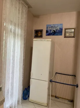 Сдаю трехкомнатную квартиру по ул. Овнатаняна, Калининский район, 75кв.м, 4 этаж Донецк