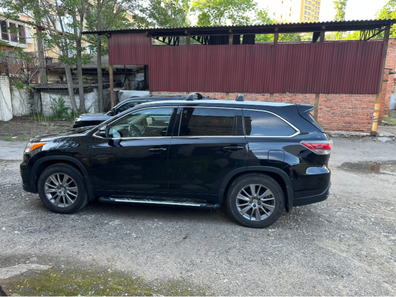 Продам Toyota Highlander Донецк